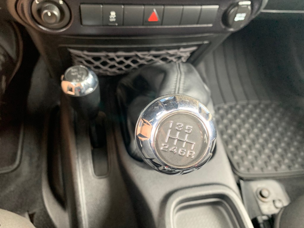 2015 Jeep Wrangler - photo 11