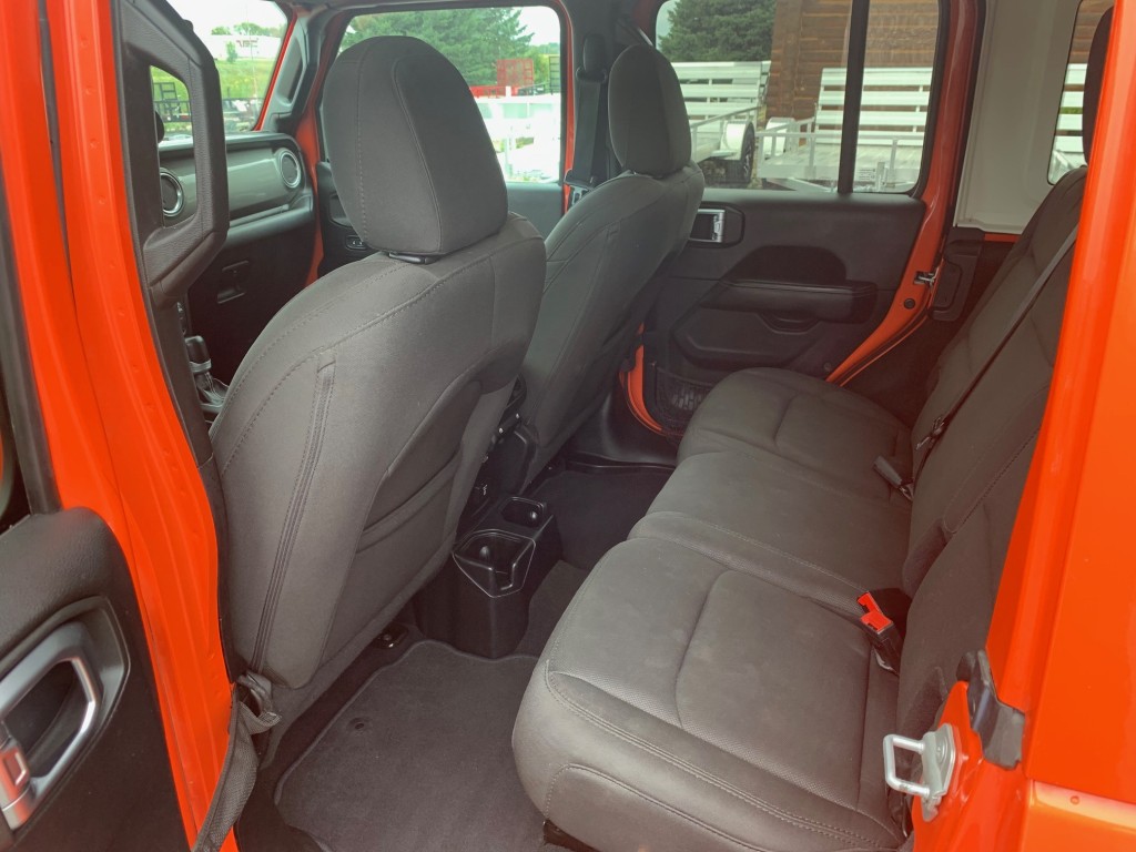 2019 Jeep Wrangler - photo 6
