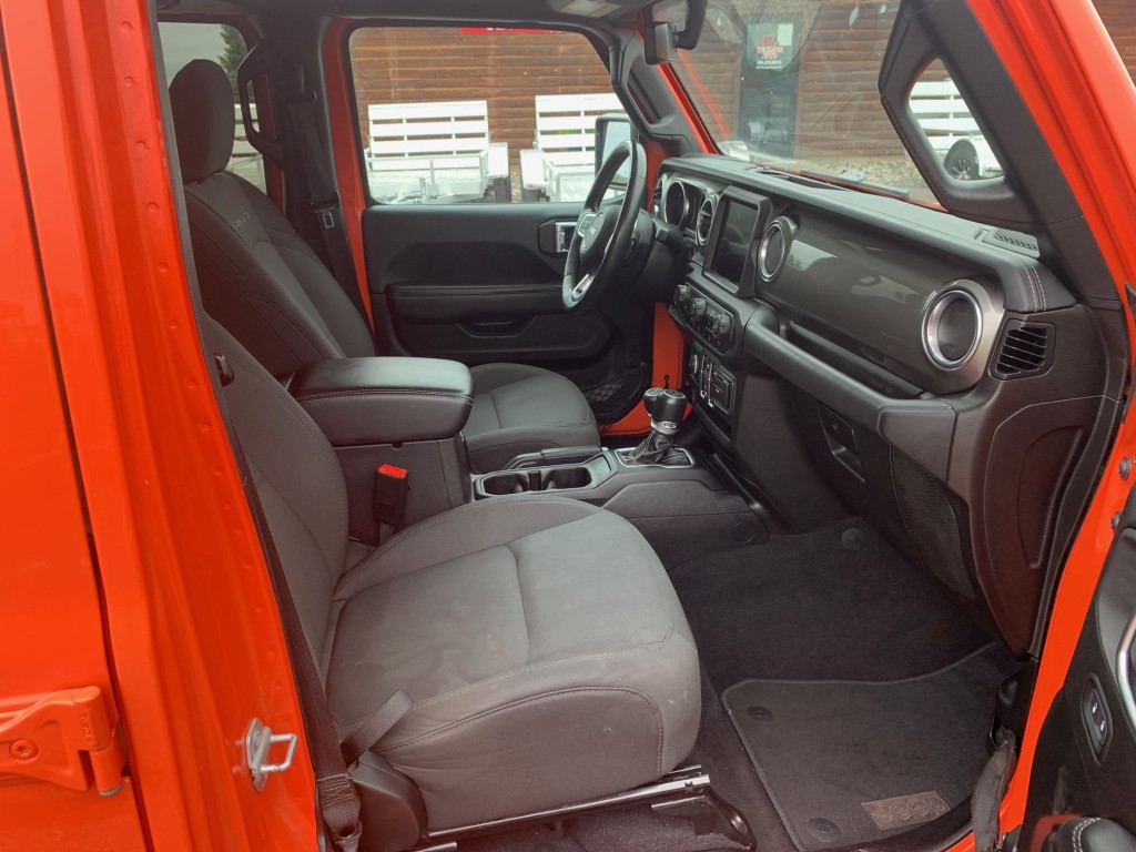 2019 Jeep Wrangler - photo 7