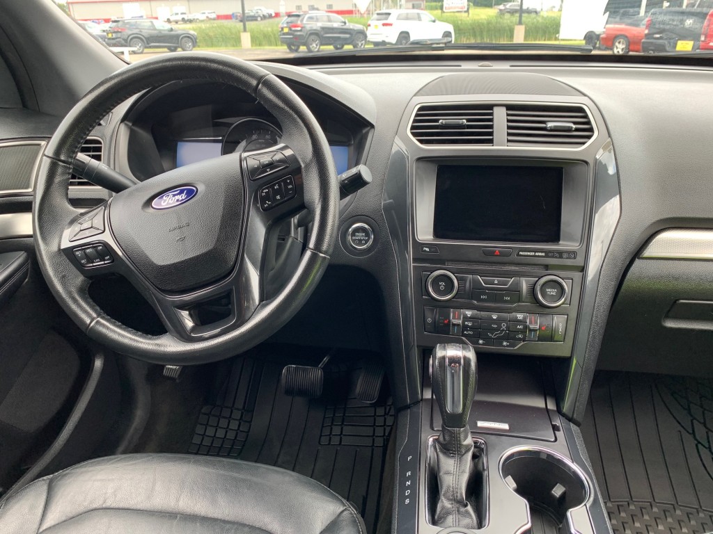 2018 Ford Explorer - photo 9