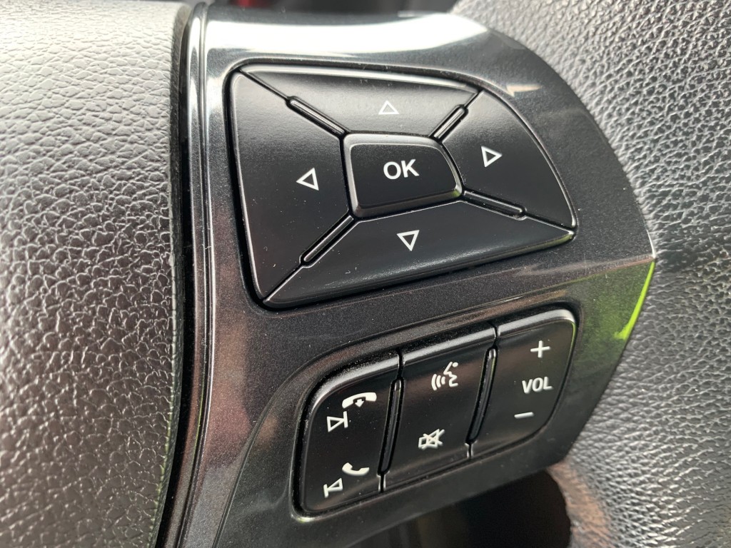 2018 Ford Explorer - photo 13