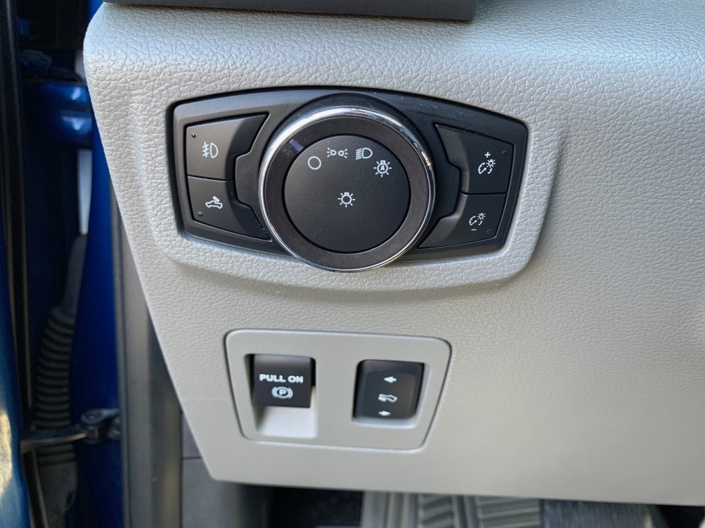 2017 Ford F-150 - photo 12