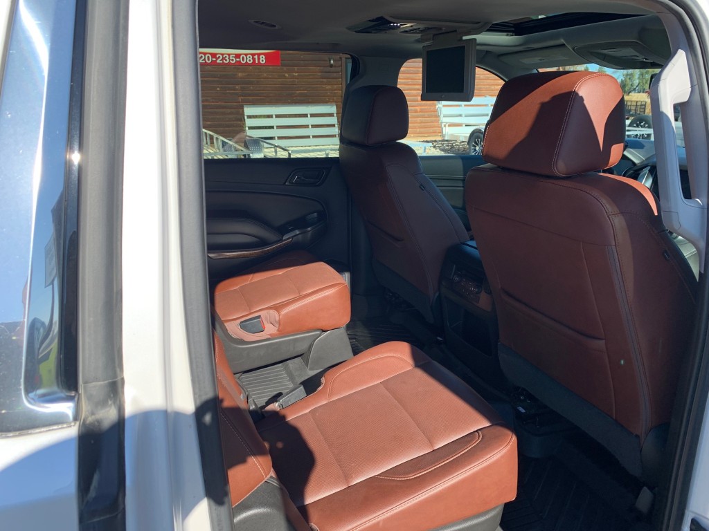 2020 Chevrolet Suburban - photo 8