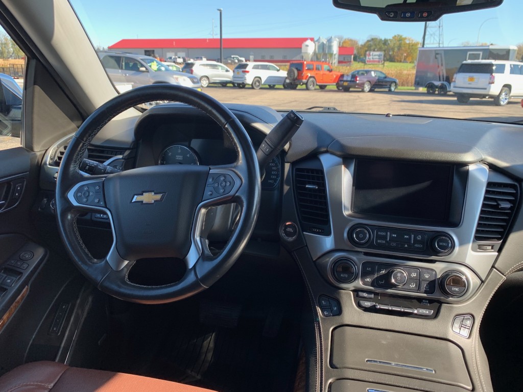 2020 Chevrolet Suburban - photo 9