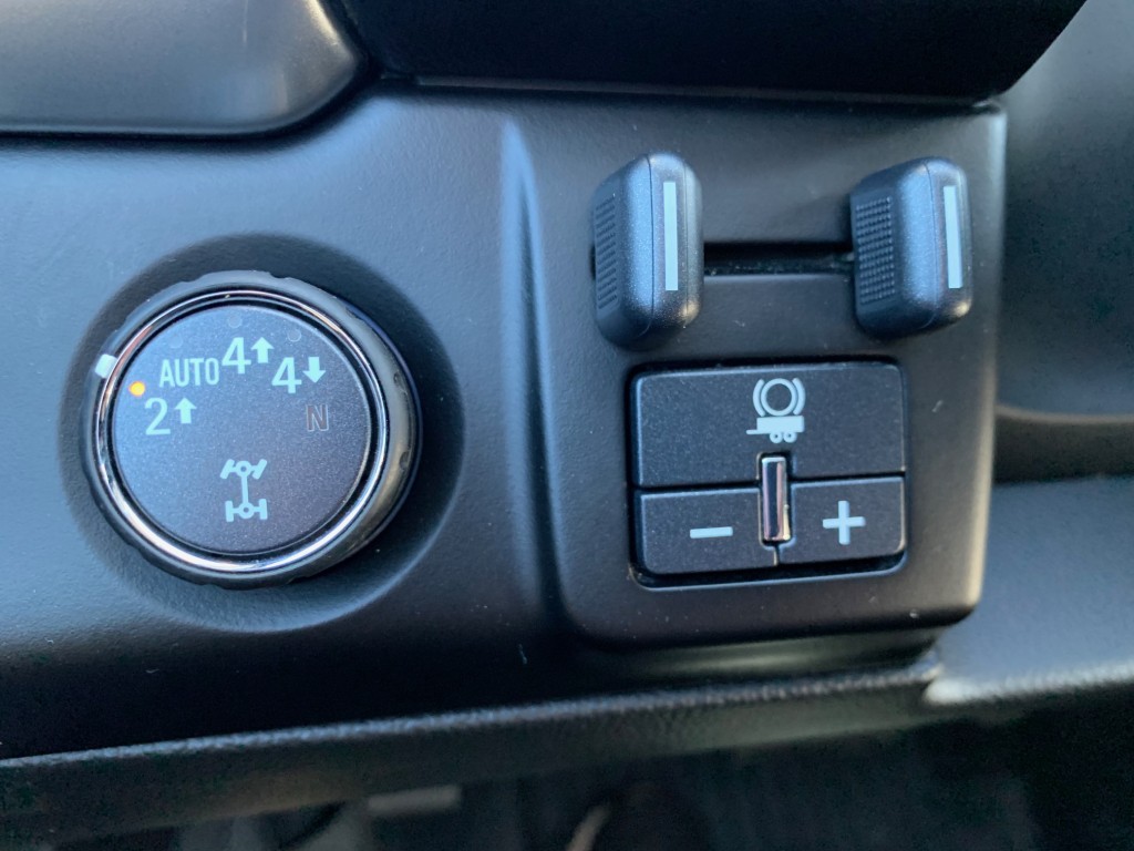 2020 Chevrolet Suburban - photo 18